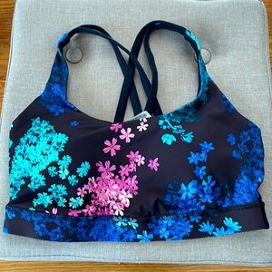 New without tags, Lululemon sports bra size 8